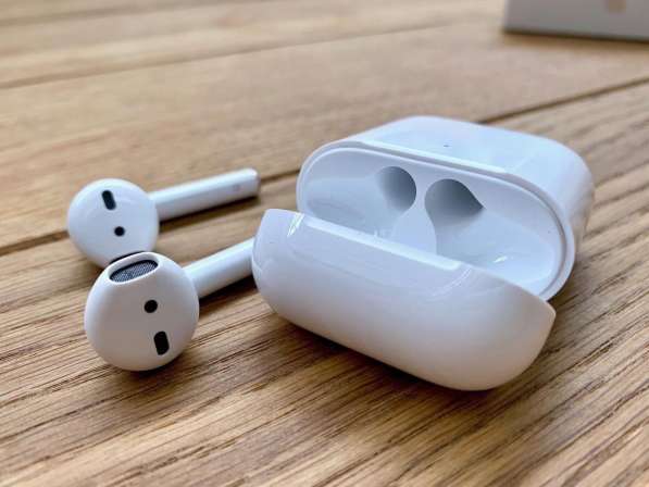 AirPods 2 в Санкт-Петербурге фото 6