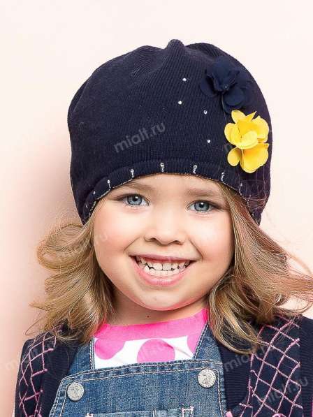 Производим и реализуем детские шапки оптом