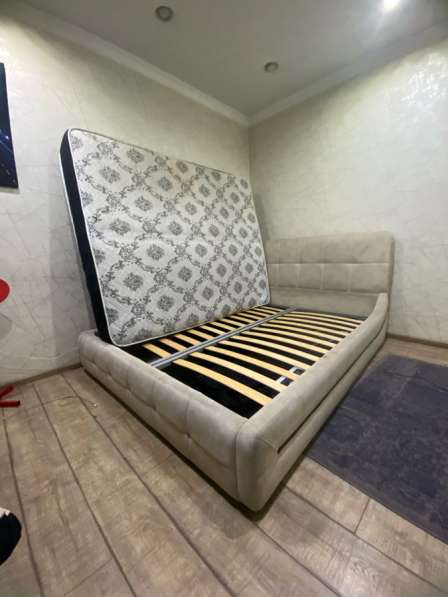 Продам кровать в Москве