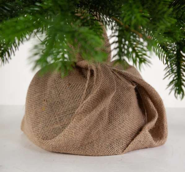 Продам искусственную (литую) Ёлку 90 см