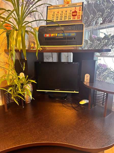 Компьютерный стол