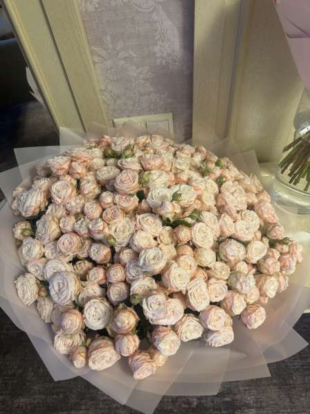 Букет роз нежно розовых