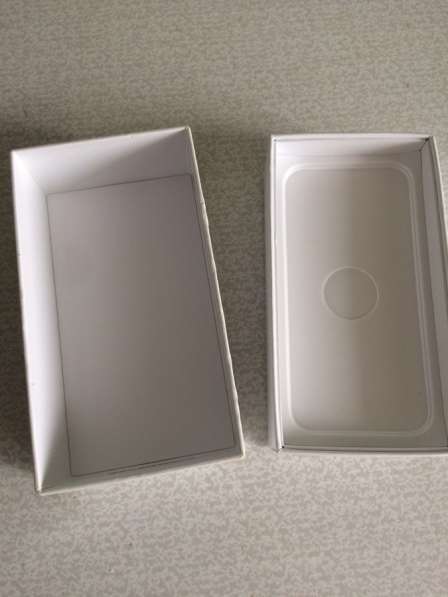 Обсолютно новая коробка от IPhone 5 s в Заречного