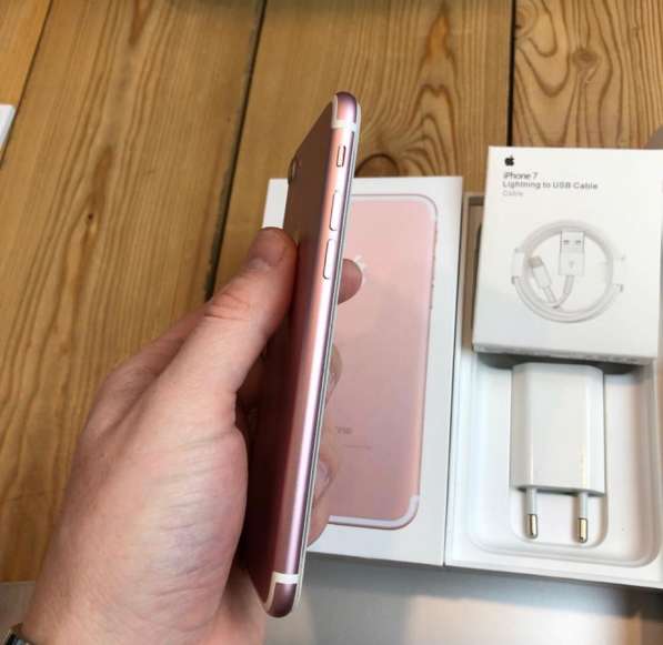 Apple iPhone 7 32Gb Rose Gold в Новосибирске фото 5