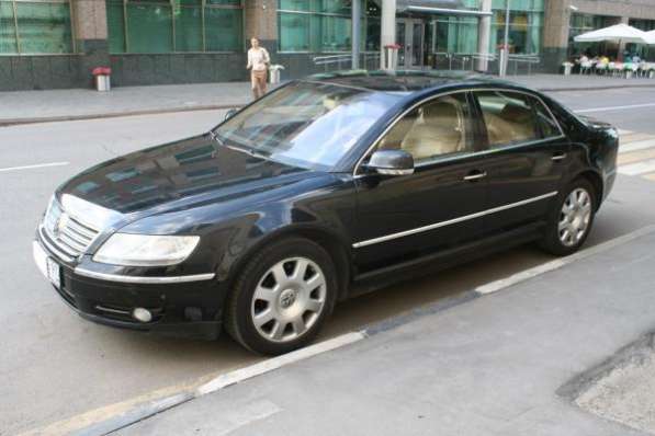 Volkswagen Phaeton 2003 седан I 4.9d AT 313 л.с. 4WD, продажав Москве