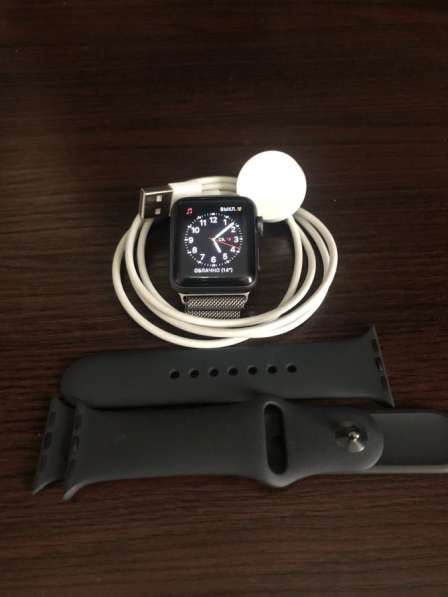 Отличные часы Apple Watch S3 38mm