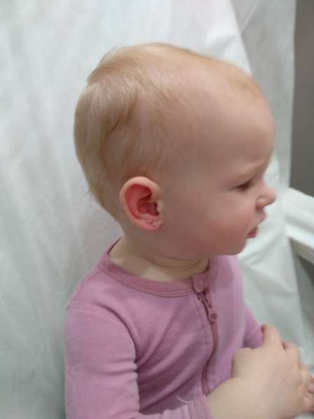 Прокол ушей в Москве