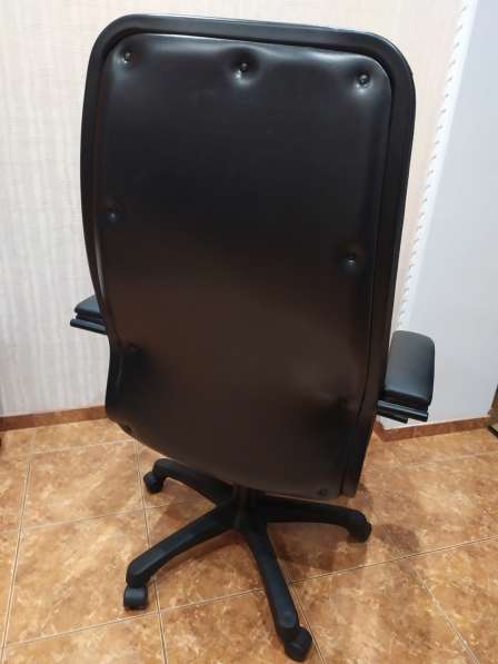 Кресло офисное в Омске фото 4