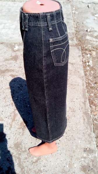 Новая джинсовая юбка на пуговицах серого цвета 26 размера в Пятигорске фото 3