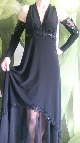 Изысканное чёрное платье в пол!