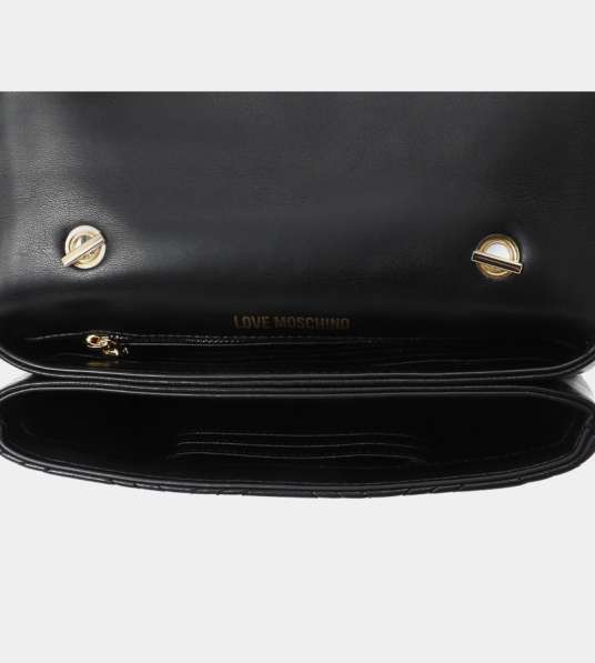 Клатч в Москве