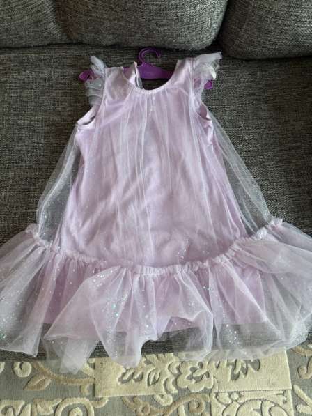 Платье на девочку новое