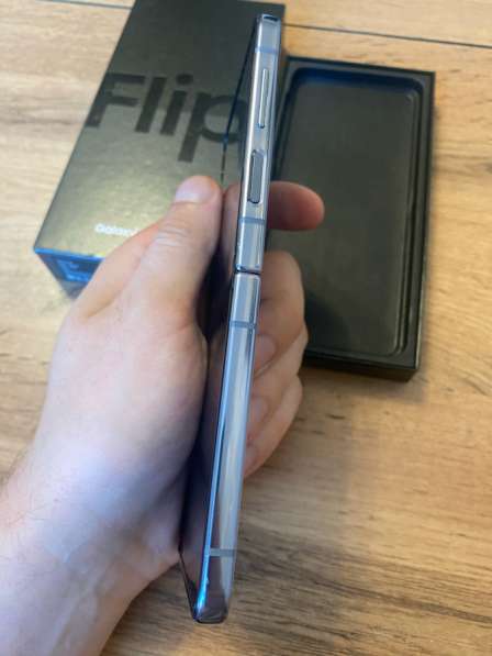 Samsung Z Flip 4 8/256 в Щербинке