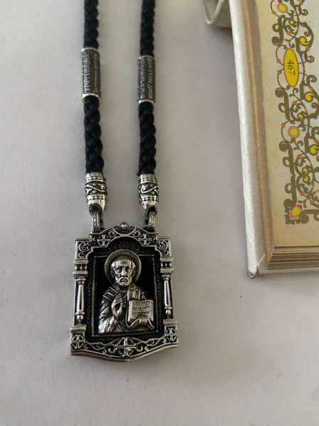 Гайтан на текстильном шнурке с иконой в Костроме фото 3