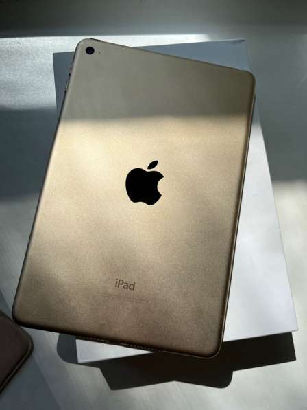 IPad mini 4 32g Gold в Москве фото 3