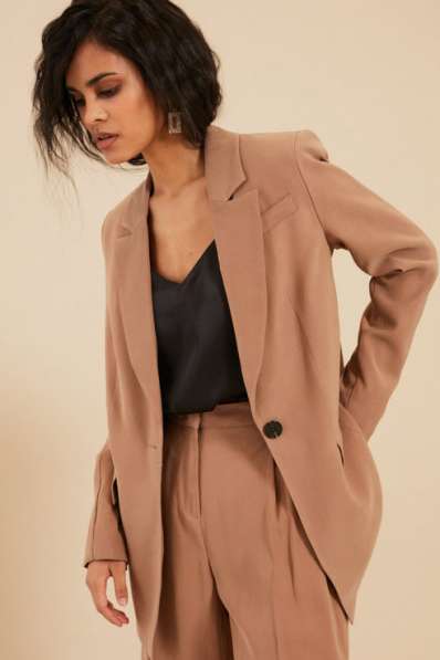 Пиджак новый Zarina