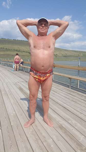 Юрий, 71 год, хочет пообщаться в Красноярске