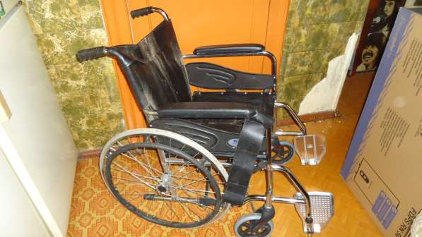 Кресло-коляска прогулочная для инвалидов импортное