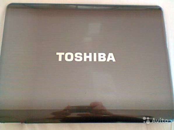 Toshiba Satellite A200 рамка матрицы в Москве фото 20