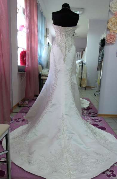 Свадебное платье коллекции 2018 года