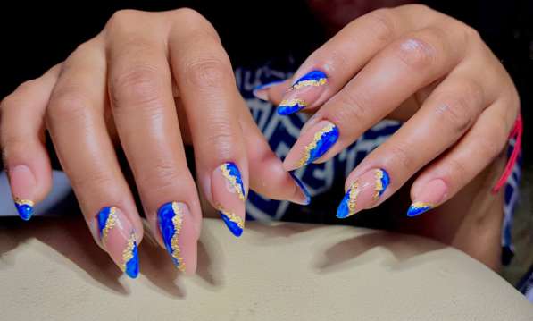 Наращивание ногтей в Москве