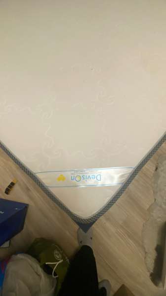 Двухспальная кровать