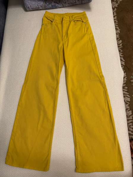 Джинсы женские