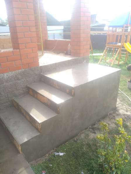 Изготовление железо-бетонных лестниц для коттеджа в Ульяновске фото 6