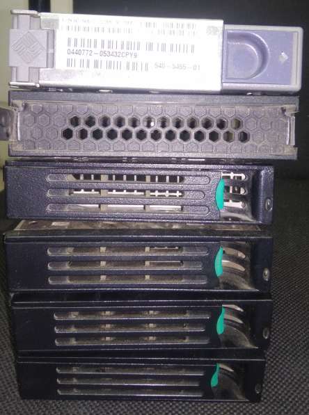 Салазки серверных корзин HDD