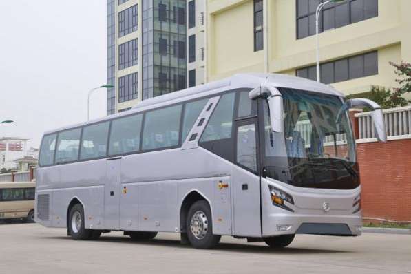 Туристический автобус Golden Dragon XML 6126 JR