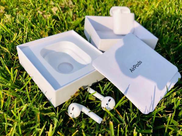 AirPods 2 беспроводные наушники в Казани фото 4