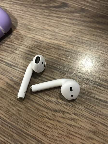 AirPods 2-ого поколения в Москве фото 3