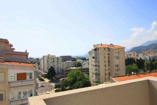 Квартира с двумя спальнями в центре Бар Черногория в фото 19