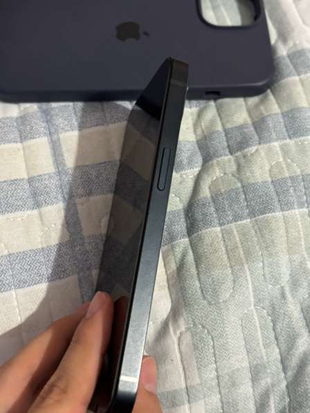 Продам iphone 13