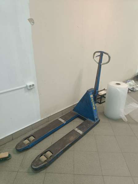 Ручная гидравлическая тележка