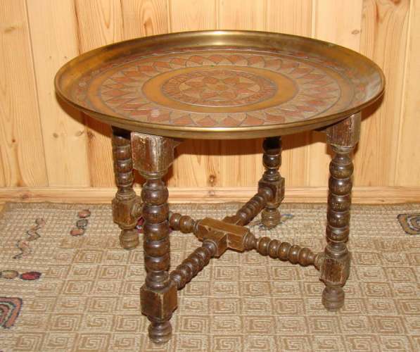 Столик старинный (P377)