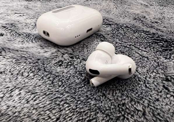 Apple AirPods Pro 2 наушники