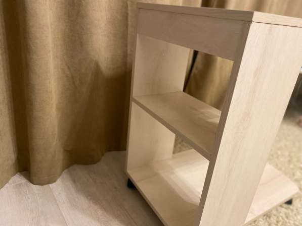 Прикроватный подкатной столик в Перми фото 8