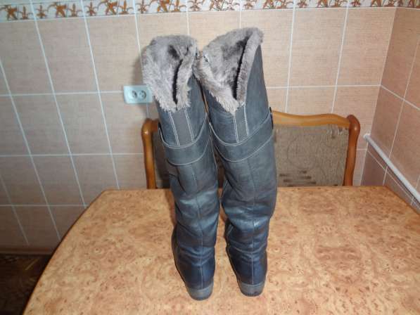 Женские зимние кожаные сапоги в фото 4