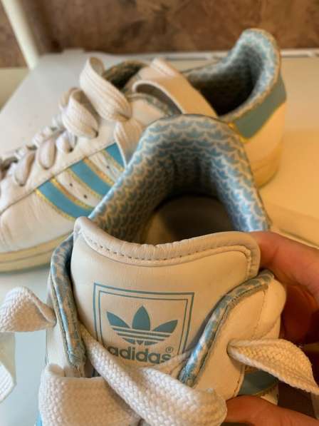 Кроссовки оригинальные Adidas