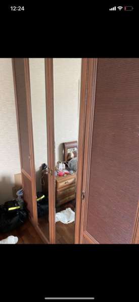 Кровать двуспальная, шкаф и тумбочка в Москве фото 4