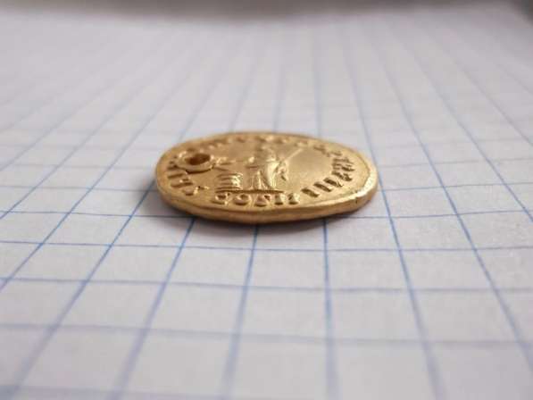 Продам Редкая Римская золотая монета (Ауреус) в Москве