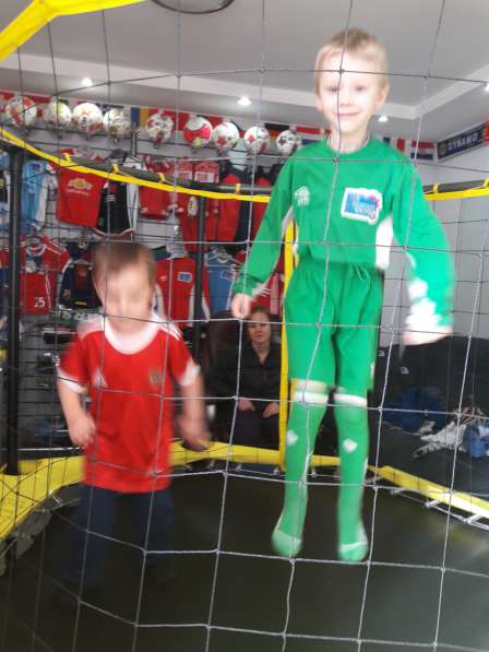 Футбол с 2 лет батут экипировка малышей зоомагазин в Лесном Городке фото 14