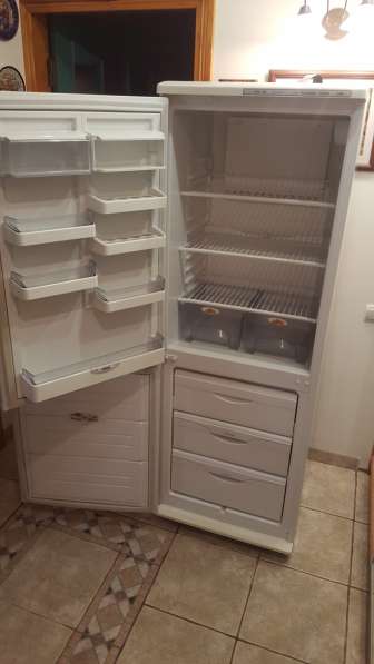 Холодильник Атлант, 130 рублей в 