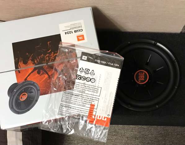 Сабвуфер JBL club 1224 12”(300mm) (только динамик) в Москве