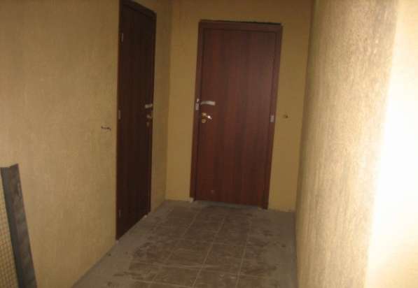 Продам двухкомнатную квартиру в Подольске. Жилая площадь 90 кв.м. Этаж 12. Есть балкон.