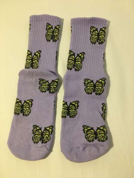 Фиолетовые носки с бабочками в Екатеринбурге фото 4