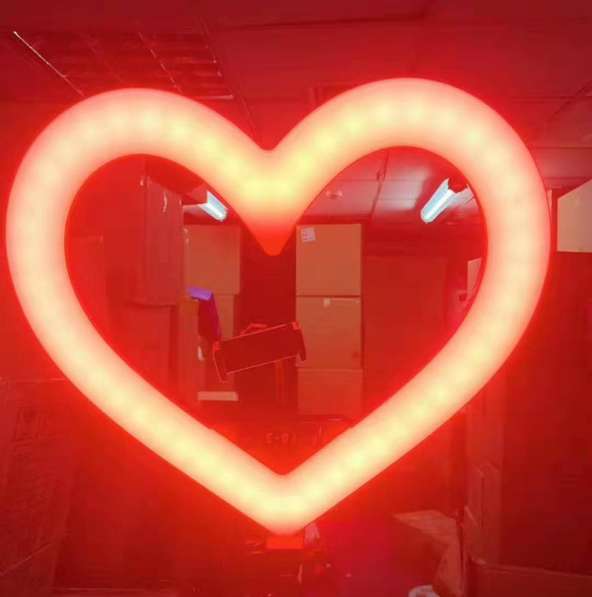 Светодиодная лампа в форме сердца 45 см в Москве фото 4