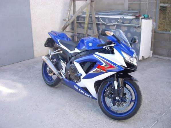 Продам Suzuki GSX-R750 в Севастополе