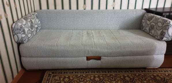 Продам двуспальный диван в Усинске